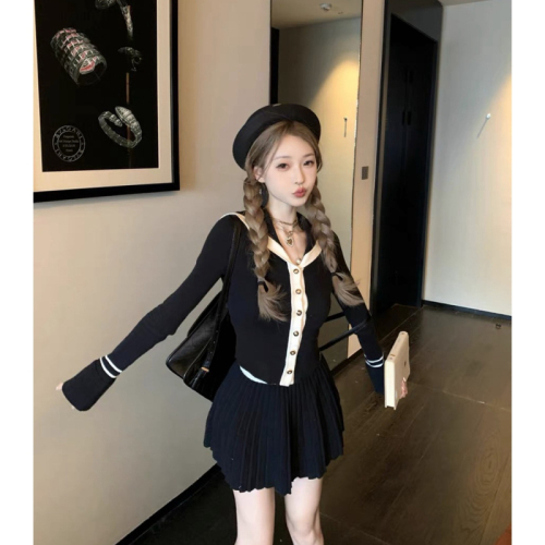 Tmall quality small fragrant lady temperament suit high-end age-reducing college style knitted short skirt two-piece set