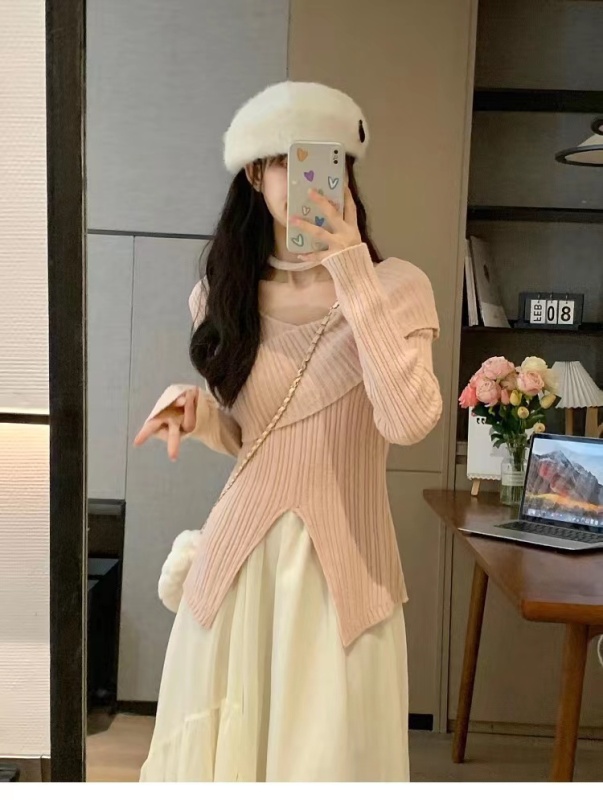 ms Tianmomo early autumn new design V-neck slimming and flesh-covering long-sleeved knitted top cross sweater for women