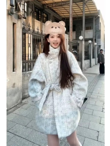 Xiaoxiang style coat for women in autumn and winter, Korean style, high-end, super nice, mid-length thickened cape waist-cinching top