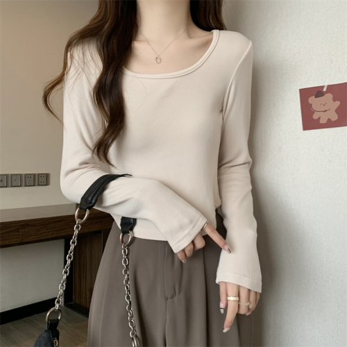 Real shot Autumn and winter solid color versatile exposed collarbone U-neck elastic plus velvet bottoming shirt long-sleeved T-shirt