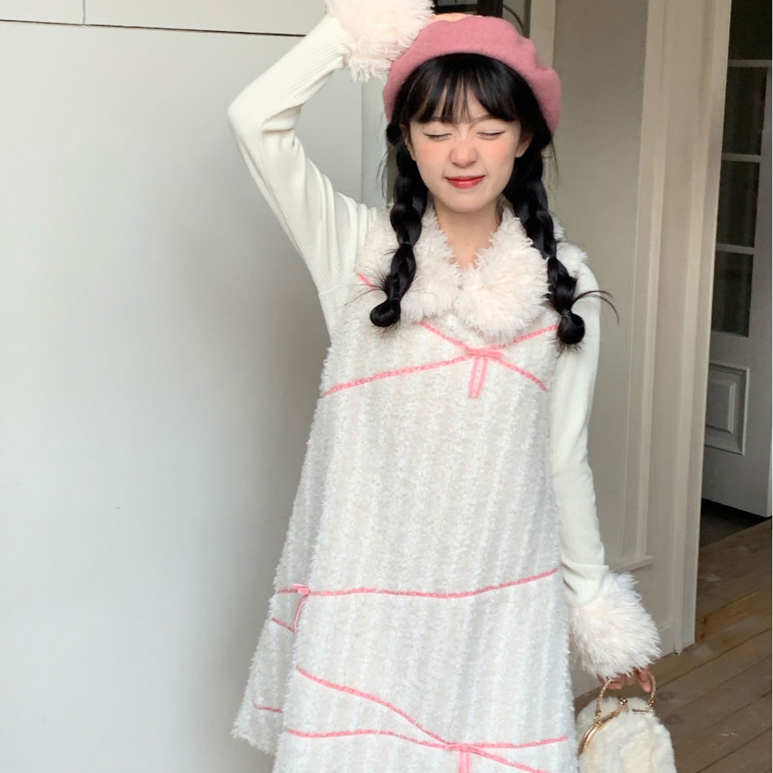 Sweet and cute little fresh girl bow high waist slim plush a line vest skirt short skirt 2024 autumn and winter new