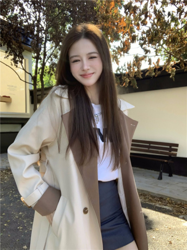 Actual shot ~ High-end windbreaker coat for small people 2024 new autumn style British style mid-length contrasting color coat