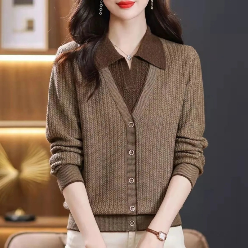 Autumn and winter 2024 new style lapel fake two-piece sweater sweater for women, foreign style loose outer wear bottoming shirt top for women