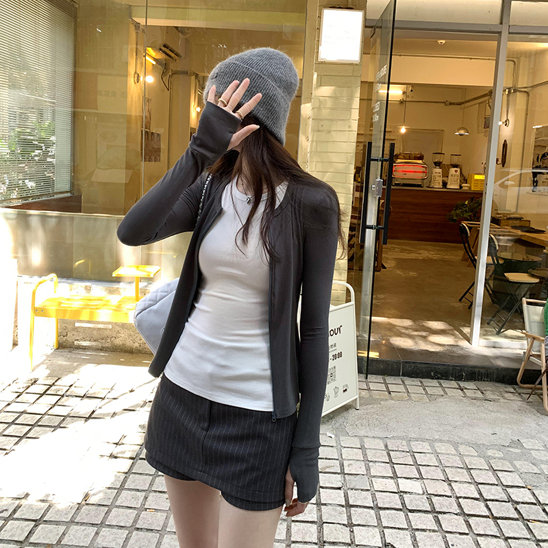 Real shot of contrasting color fake two-piece zipper cardigan pullover T-shirt for women autumn and winter 2024 new hot girl slim fit top