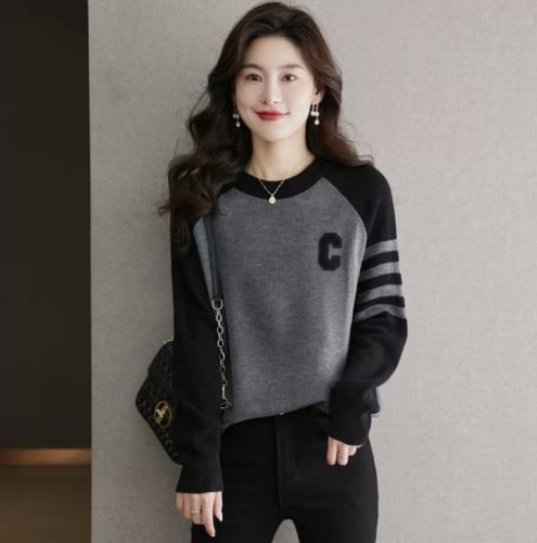 2024 Spring and Autumn New Round Neck Bottoming Sweater Women's Loose Knitwear T-Shirt Top Casual Color Blocking Short Sweatshirt