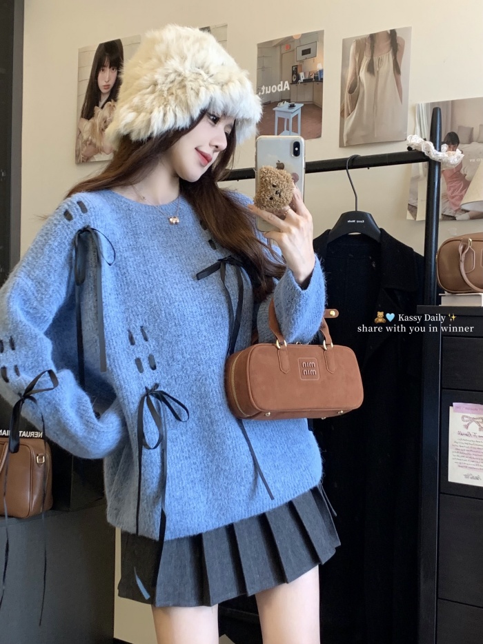 Photographed~ Sweet and Cool, Lazy, Ribboned Butterfly Knot Crew Neck Sweater, Loose and Slimming, Versatile Top