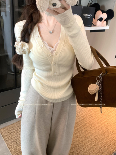 Real shot buttoned V-neck slimming elastic sweater 
