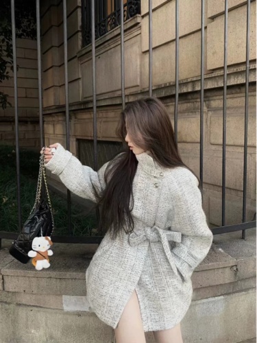 Xiaoxiang style coat for women in autumn and winter, Korean style, high-end, super nice, mid-length thickened cape waist-cinching top