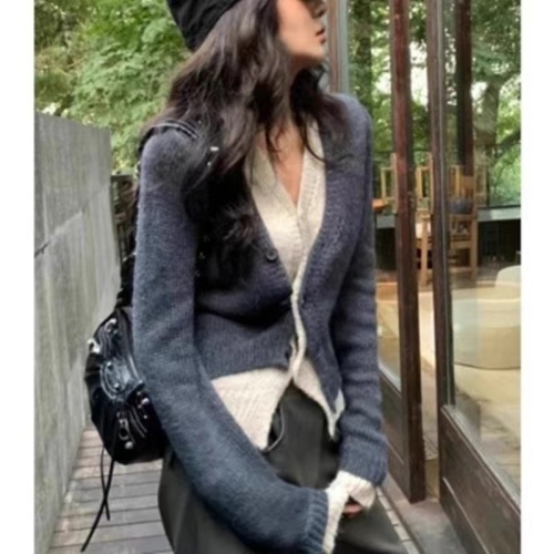 2024 spring and summer new vest simple solid color halter neck T-shirt super slim tight hot girl half turtleneck knitted top