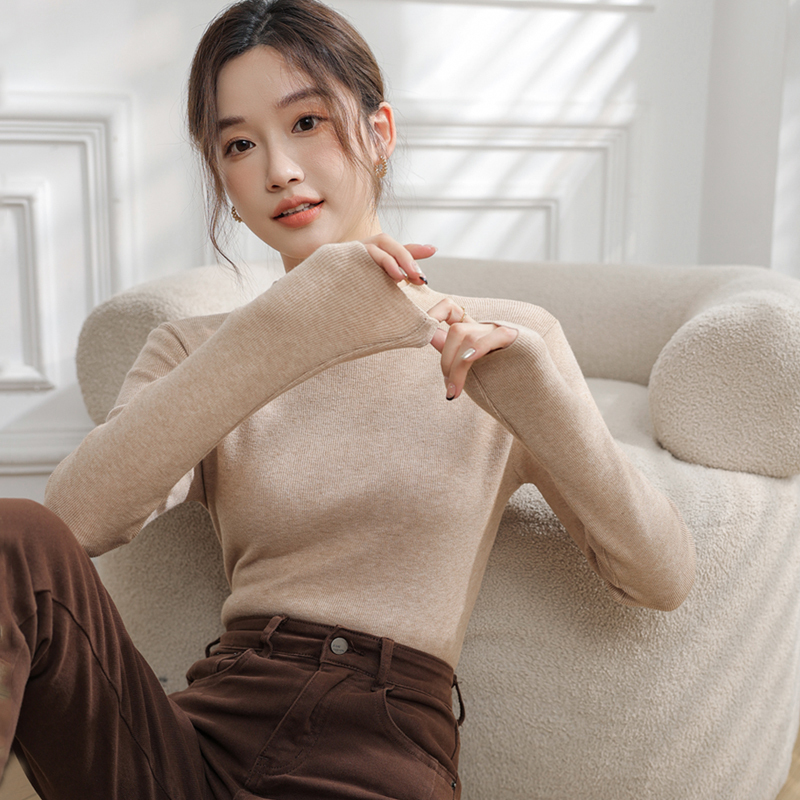 New style of knitted bottoming shirt for women in autumn and winter, white slim fit inner half turtleneck long-sleeved black top