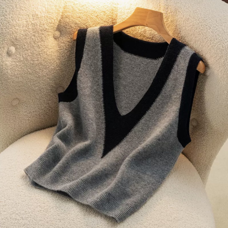 Autumn and winter new layered vest 100 pure wool sweater women's V-neck sleeveless vest cashmere sweater loose knitted waistcoat