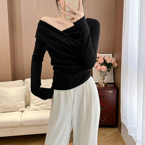 Can be worn in many ways, French velvet thickened winter pure desire long-sleeved T-shirt irregular hot girl niche off-shoulder bottoming shirt