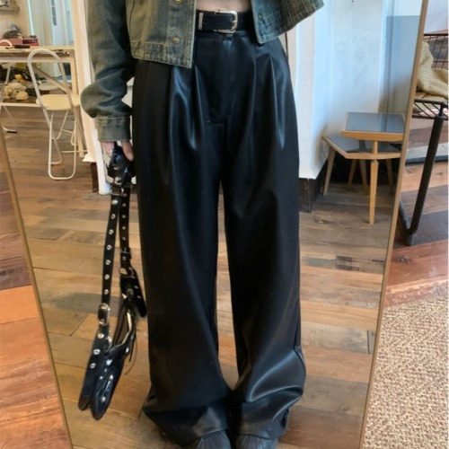 Retro stand-up collar, right shoulder denim, sweet and sexy hot girl short jacket + casual and versatile leather trousers for women