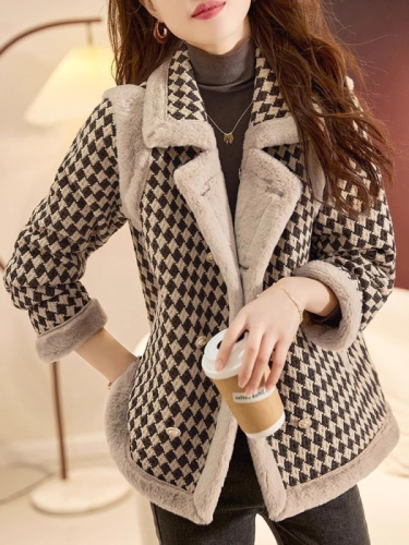 Winter small fragrant style cotton coat, fashionable Korean style plaid cotton coat plus velvet and thickened foreign style woolen loose top for women