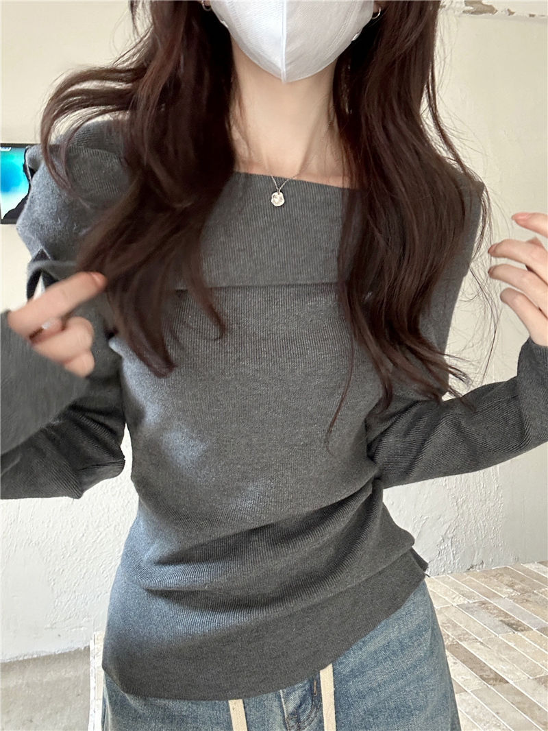 Real shot of one-shoulder knitted bottoming shirt, gray irregular design, slim fit inner long-sleeved top
