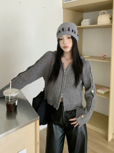 Metal button sleeves and double zipper design hooded short knitted cardigan autumn and winter sweater jacket + pu leather pants