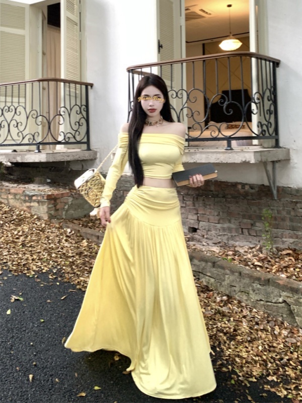 Designed one-shoulder T-shirt long-sleeved top set women's high-waisted mid-length skirt two-piece set