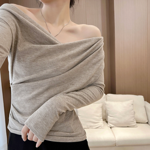 Can be worn in many ways, French velvet thickened winter pure desire long-sleeved T-shirt irregular hot girl niche off-shoulder bottoming shirt