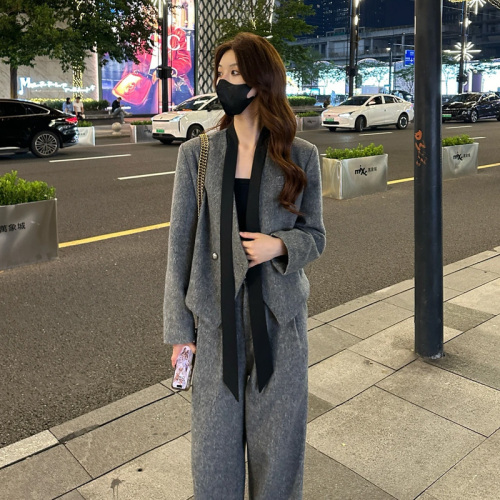 Liixu high-end V-neck streamer woolen suit jacket women's autumn casual straight pants two-piece set solid color