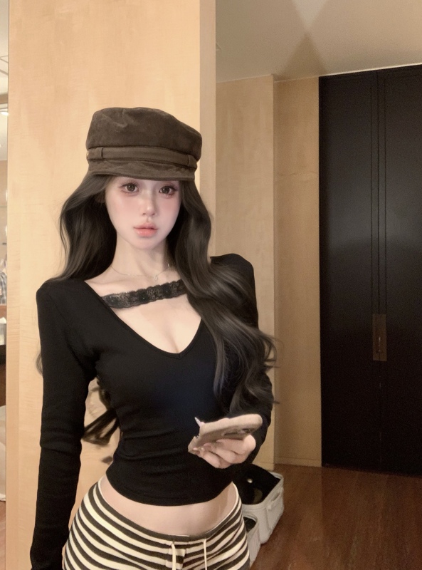 Autumn and winter new pure desire slim slimming lace V-neck two-wear long-sleeved T-shirt with base layer