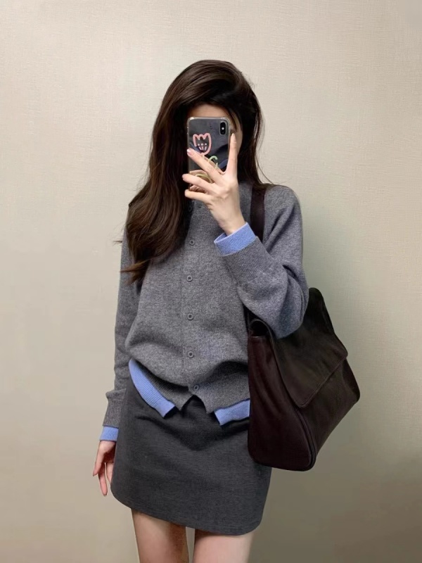 Korean version fake two-piece gray soft waxy sweater for women, spring and autumn, high-end, casual, versatile button cardigan jacket