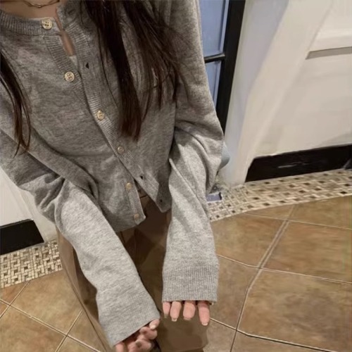 Core-spun yarn long-sleeved tops knitted sweaters women's bottoming shirts women's autumn and winter cardigans coats warm sweaters