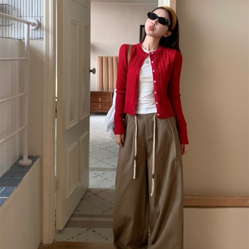 Knitted cardigan women's outer top short long-sleeved red elegant sweater jacket + white top