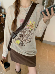 Graffiti Party Slim Loose Top 2024 Autumn New Fashion Round Neck Letter Printed T-Shirt for Women