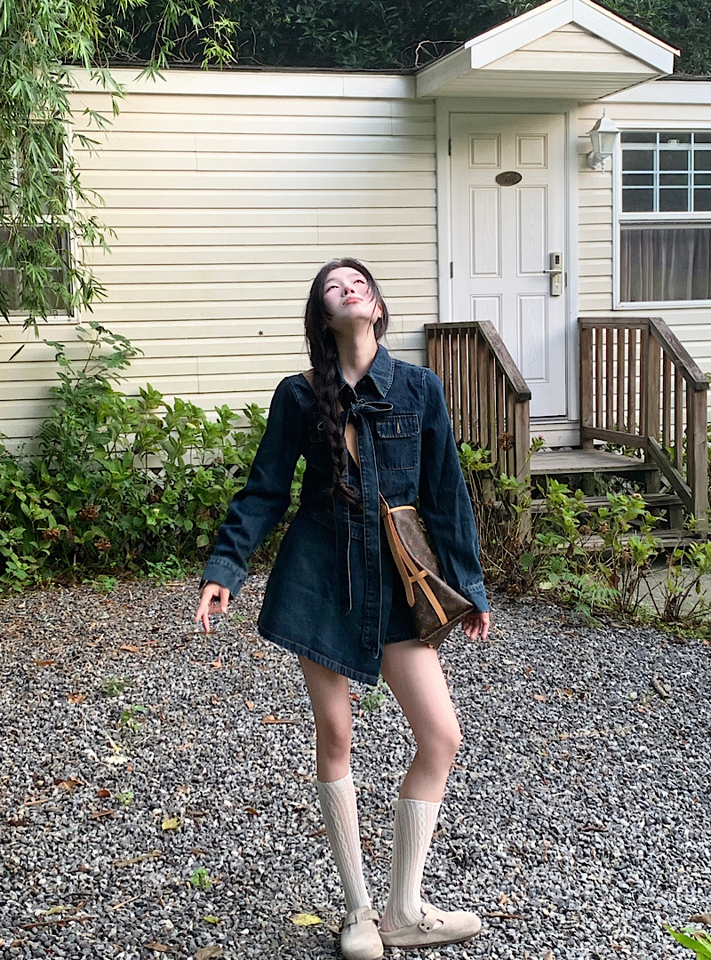 Real shot retro Hong Kong style denim suit female bow short shirt coat irregular half skirt pants 