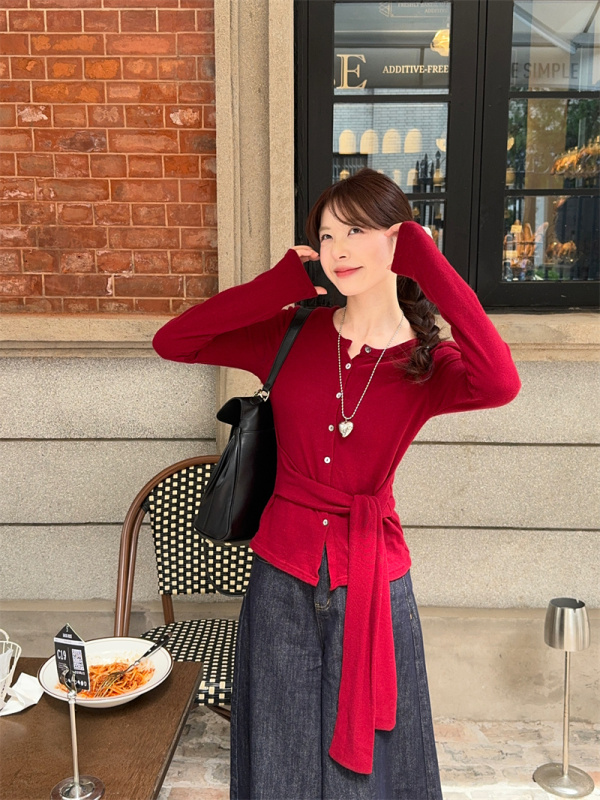 Lace-up waist red encore with knitted cardigan top