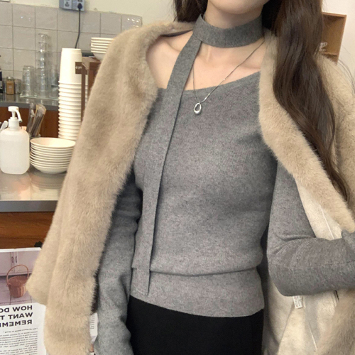 Actual photo of French halter neck streamer off-shoulder knitted bottoming shirt for women autumn and winter 2024 new design slanted shoulder top