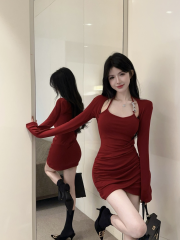 實拍法式設計感掛脖連衣裙女純欲收腰顯瘦不規則性感包臀短裙