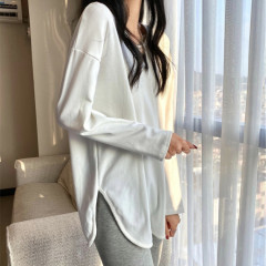 New autumn and winter fashionable U-neck versatile loose layered thin velvet bottoming T-shirt mid-length white