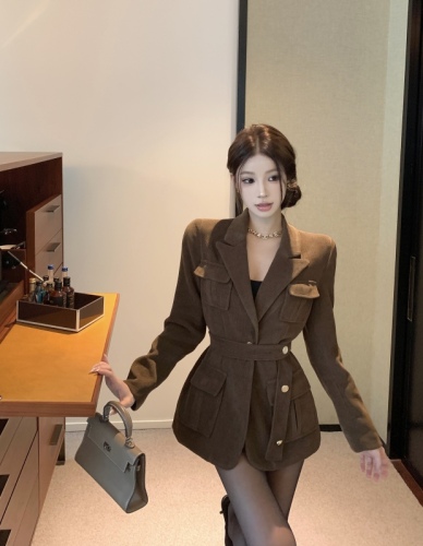 2024 new autumn and winter temperament slim thick corduroy jacket