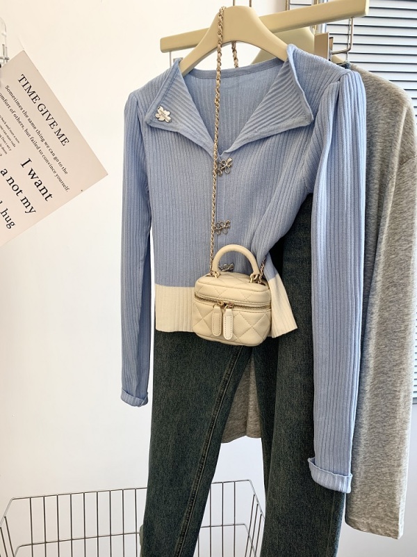 New salt style women's blue soft French high-end light luxury 2024 knitted sweater super beautiful and simple