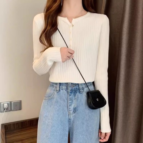 New spring and autumn slim-fitting long-sleeved knitted sweaters, autumn and winter fashionable sweaters for women, bottoming shirts