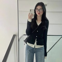 Early autumn wear tops, fake two-piece sweaters, women's knitted sweaters, cardigans, new hot styles in spring and autumn, with long sleeves inside