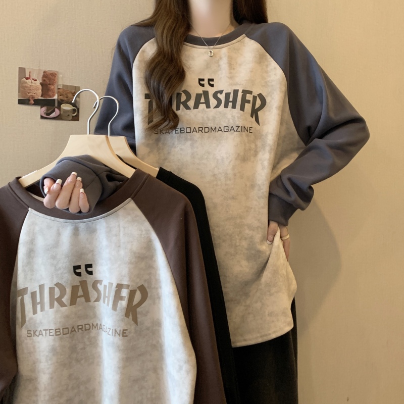 Large size tie-dye lettered raglan sleeve colorblock pullover sweatshirt