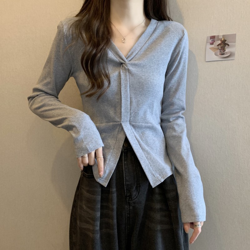 Large size autumn and winter V-neck long-sleeved slim cotton top for small people, high-end and chic twist bottoming shirt