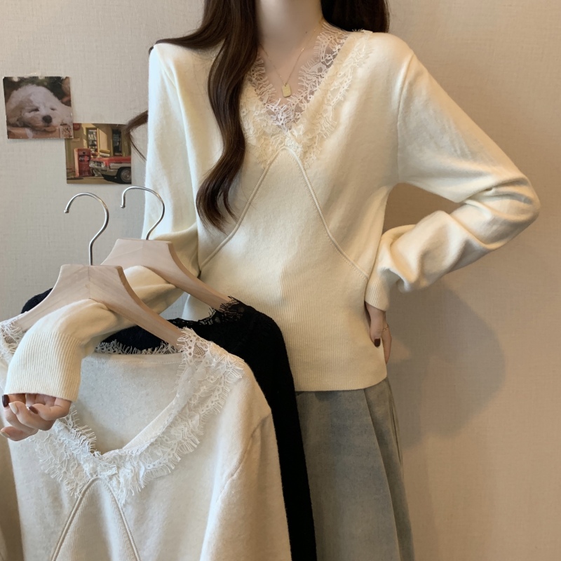 French V-neck lace bottoming shirt for women, autumn and winter new commuting simple lazy style high-end fashionable top