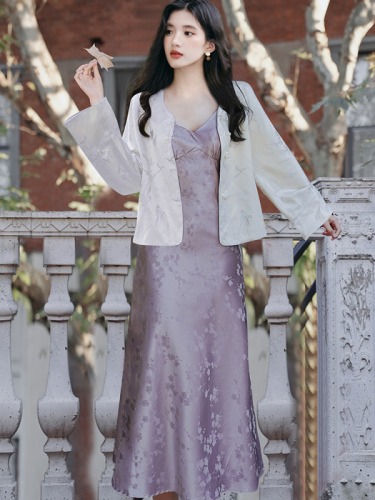 A unique and exquisite small set with a modern Chinese national style, high-end temperament Tang suit-style coat, and matching tank top dress for women.