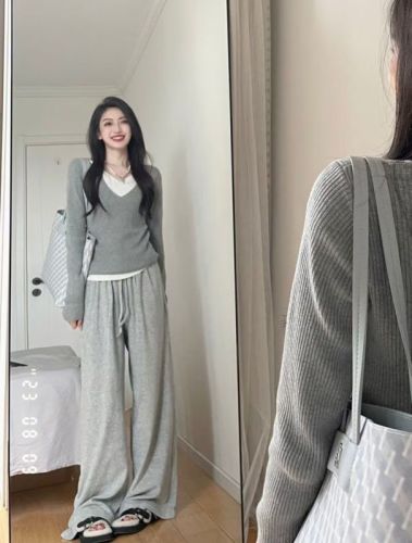 Autumn and winter new salt-style outfit Yujie gentle Korean fashion gray sweater wide-leg pants two-piece suit for women