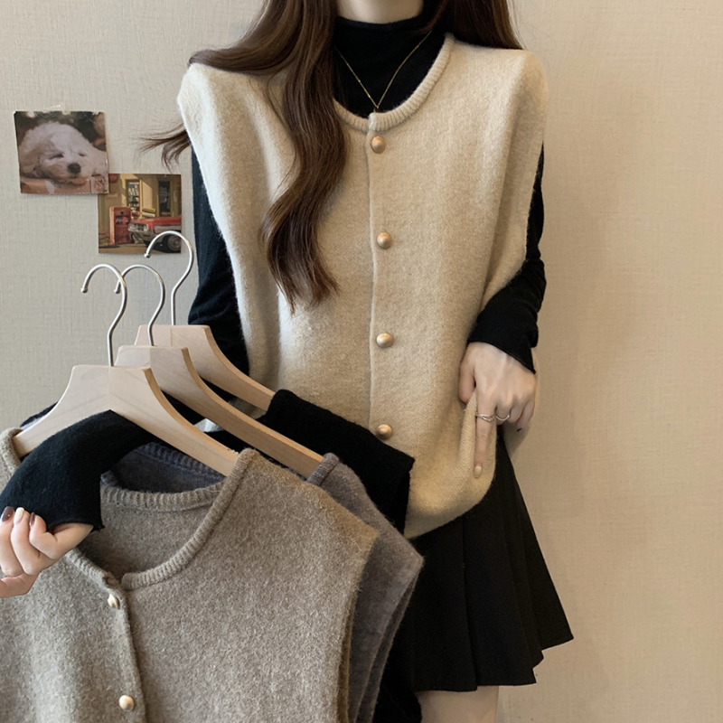 Autumn and winter thickened single-breasted sleeveless sweater vest sweater women's large size loose vest top