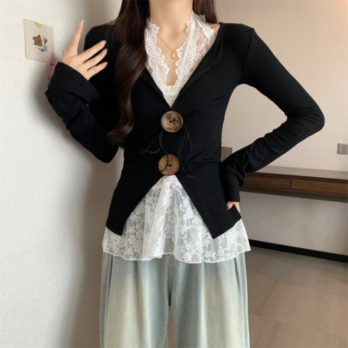 Plus size women's autumn V-neck stacked long-sleeved wooden button T-shirt + halter neck lace suspender skirt two-piece suit