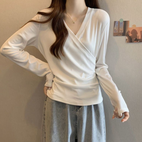 New autumn and winter women's belly-covering long-sleeved T-shirt bottoming shirt, right-shoulder slim V-neck short top