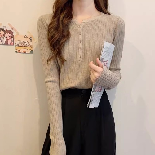 New spring and autumn slim-fitting long-sleeved knitted sweaters, autumn and winter fashionable sweaters for women, bottoming shirts