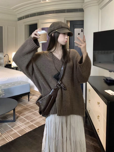 Women's Loose and Casual Knit Sweater for Autumn/Winter, Blue V-Neck Cardigan from Wu 77 Lake in Korean Style