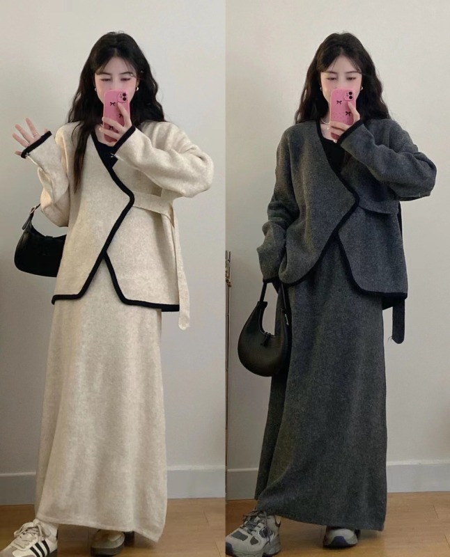 Plus size autumn new fat girl lazy style irregular knitted V-neck long-sleeved jacket top skirt suit