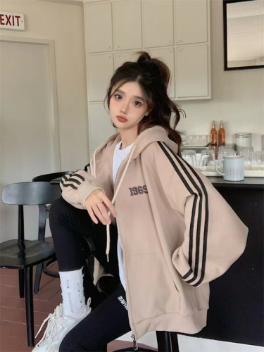 American style color-block baseball jacket, long sleeve, lined, thick, retro, loose, unisex, suitable for petite, versatile topcoat