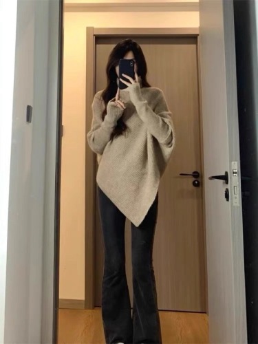 Thick Half-Sleeve Sweater for Women, Autumn/Winter Korean Style Fashion, Gentle and Soft, Slouchy Style, Cloudy Soft Outerwear Top